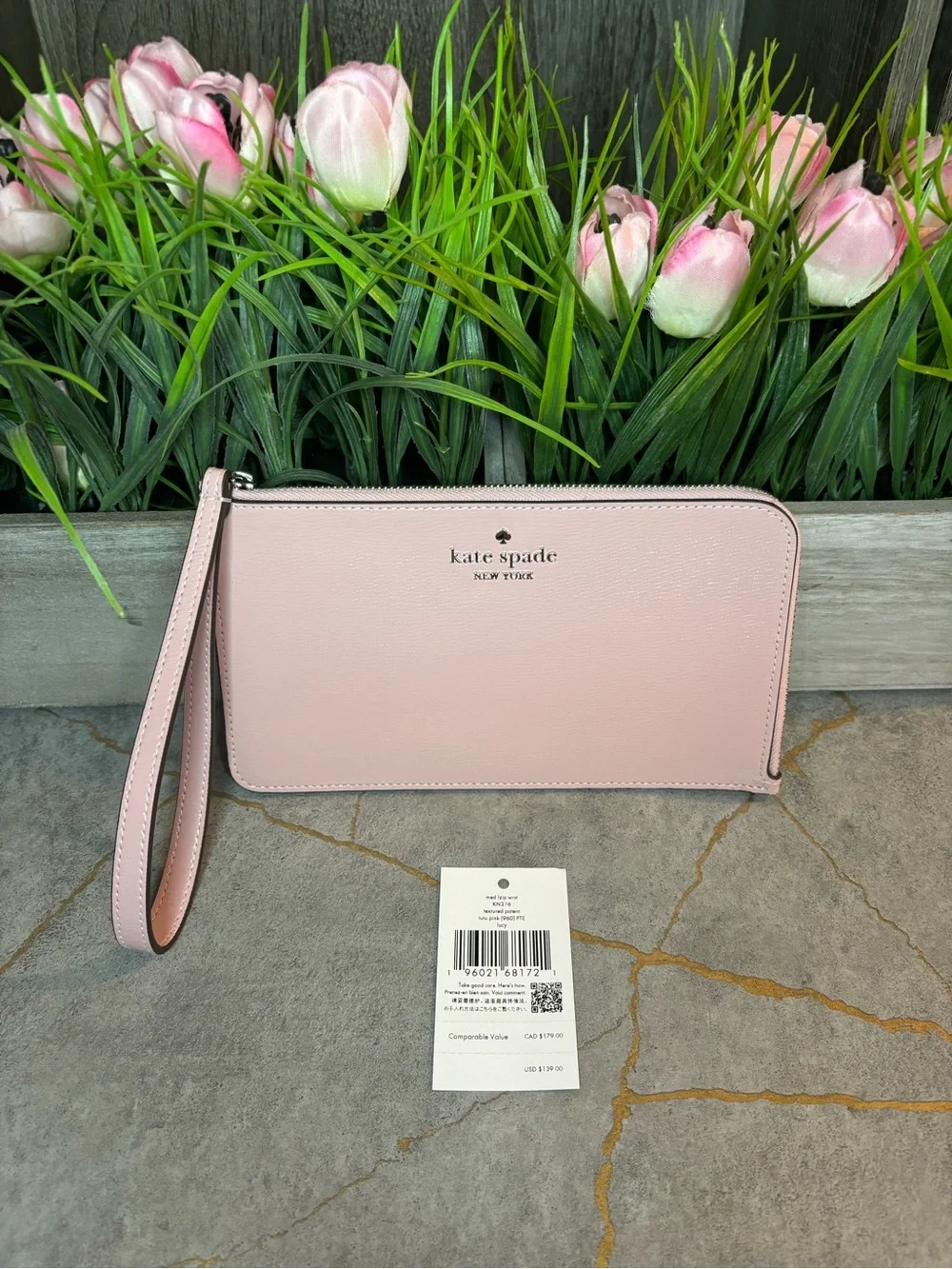 kate spade NWT Pale Pink Leather Wristlet with Strap